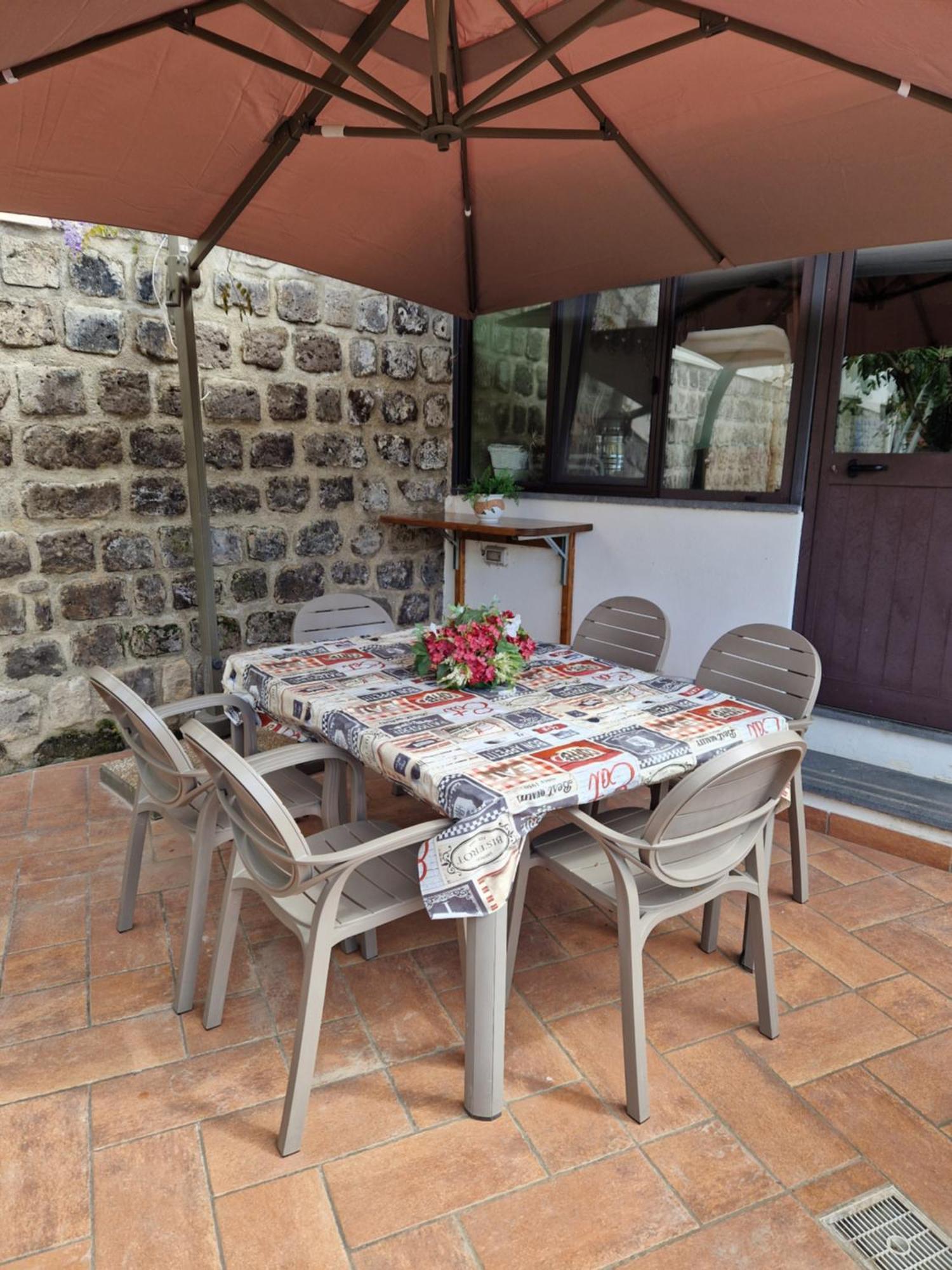 Il Giardino Dei Gigli Apartamento Meta Exterior foto