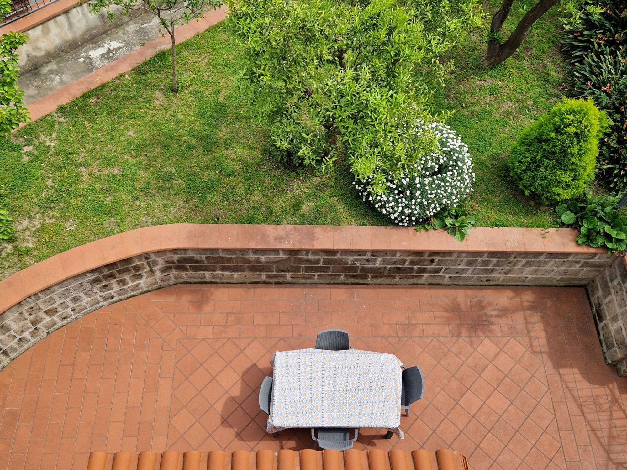 Il Giardino Dei Gigli Apartamento Meta Exterior foto