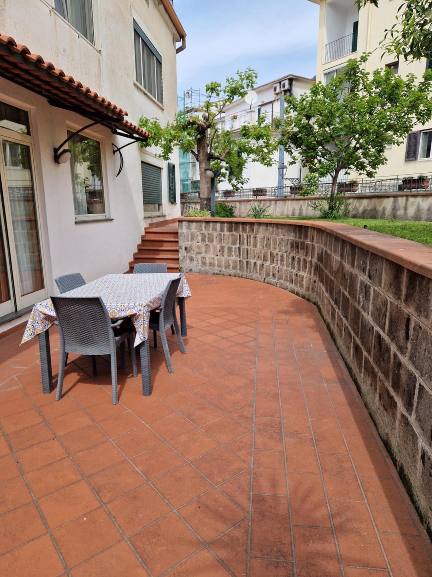Il Giardino Dei Gigli Apartamento Meta Exterior foto