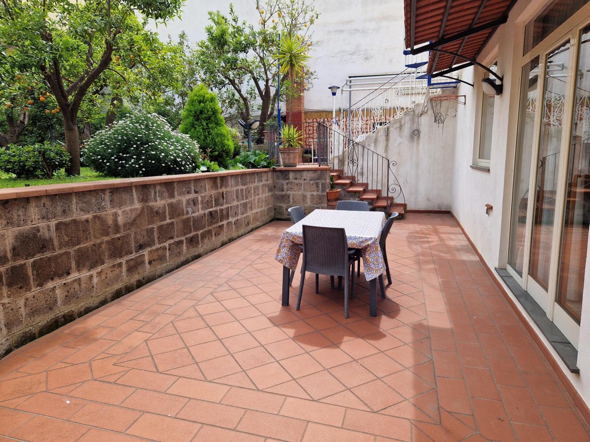 Il Giardino Dei Gigli Apartamento Meta Exterior foto